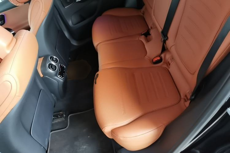 Used Mercedes-Benz GLC 2023 Facelift GLC 260 L 4MATIC Dynamic Version 5 Seats Left Rear Seat
