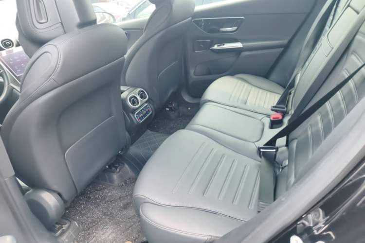 Used Mercedes-Benz GLC 2023 Facelift GLC 260 L 4MATIC Dynamic Version 5 Seats Left Rear Seat
