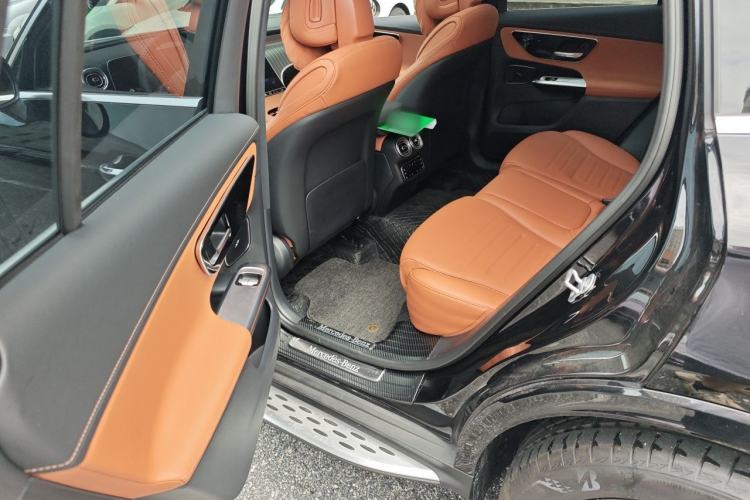 Used Mercedes-Benz GLC 2023 Refreshed GLC 300 L 4MATIC Dynamic Edition 5 Seats Left Rear Seat