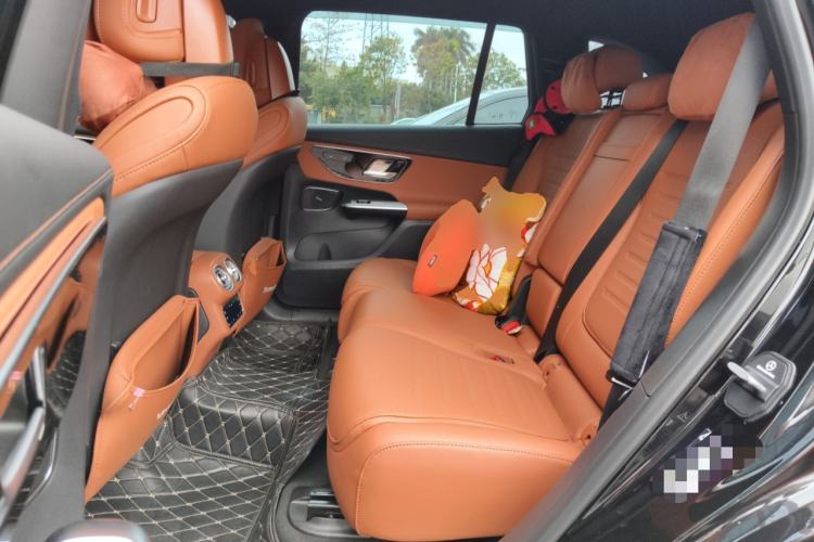 Used Mercedes-Benz GLC 2023 Refreshed GLC 300 L 4MATIC Dynamic Version 7-Seater Left Rear Seat