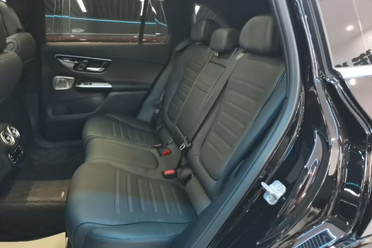Used Mercedes-Benz GLC 2023 Refreshed GLC 300 L 4MATIC Dynamic Edition 5 Seats Left Rear Seat
