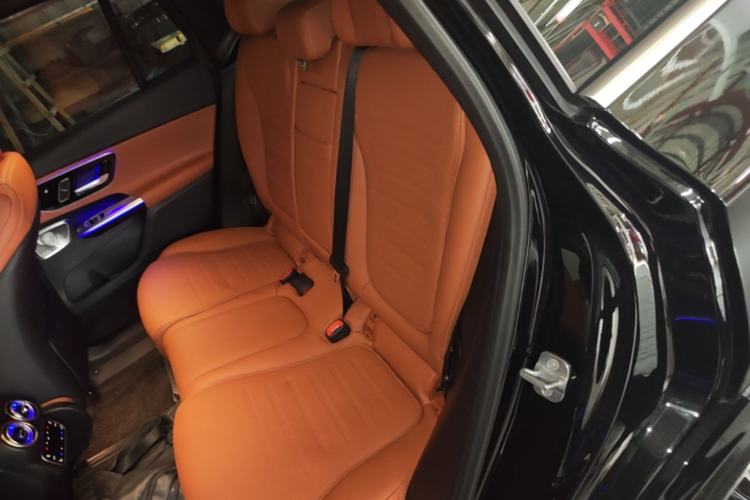 Used Mercedes-Benz GLC 2023 Facelifted GLC 300 L 4MATIC Luxury Version 5 Seats Left Rear Seat