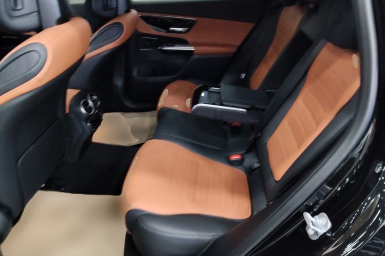 Used Mercedes-Benz GLC 2023 GLC 260 L 4MATIC Luxury Model 5 Seats Left Rear Seat