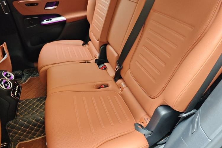Used Mercedes-Benz GLC 2023 GLC 300 L 4MATIC Dynamic 7-Seater Left Rear Seat
