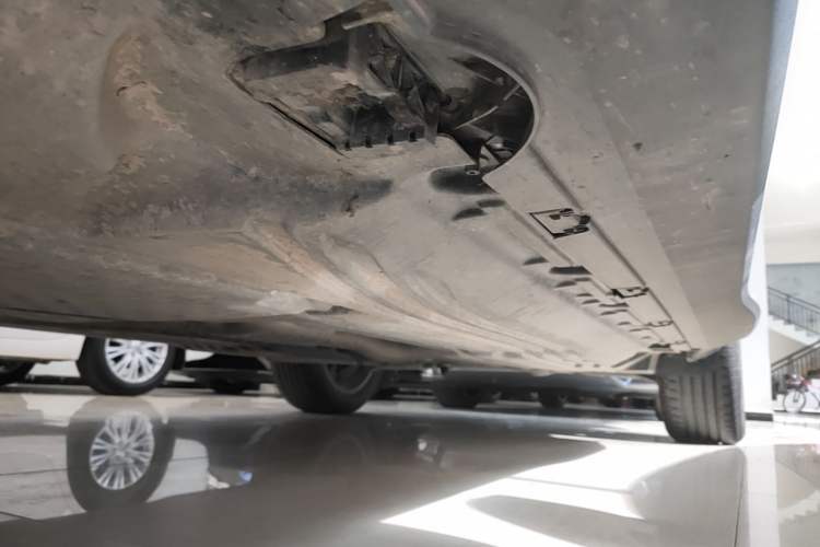 Used Mercedes-Benz GLC 2023 GLC 300 L 4MATIC Dynamic Edition 5-seater Left Side Sill