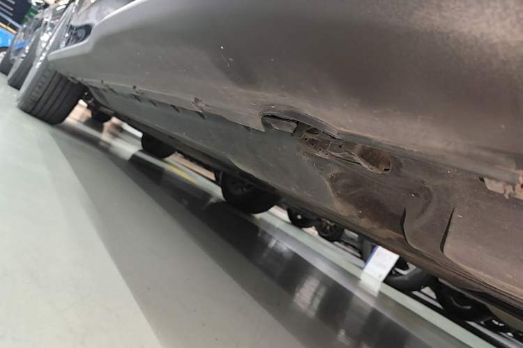 Used Mercedes-Benz GLC 2023 GLC 300 L 4MATIC Dynamic 7-Seater Left Side Sill