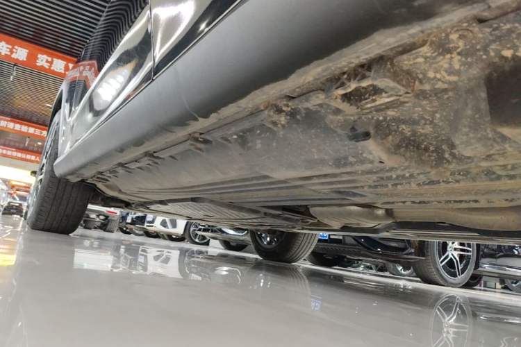 Used Mercedes-Benz GLC 2023 GLC 260 L 4MATIC Dynamic Edition 5-seater Left Side Sill