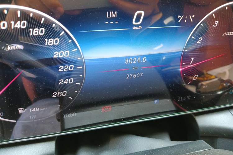 Used Mercedes-Benz GLC 2023 Refreshed GLC 300 L 4MATIC Dynamic Version 7-Seater Odometer Close Up
