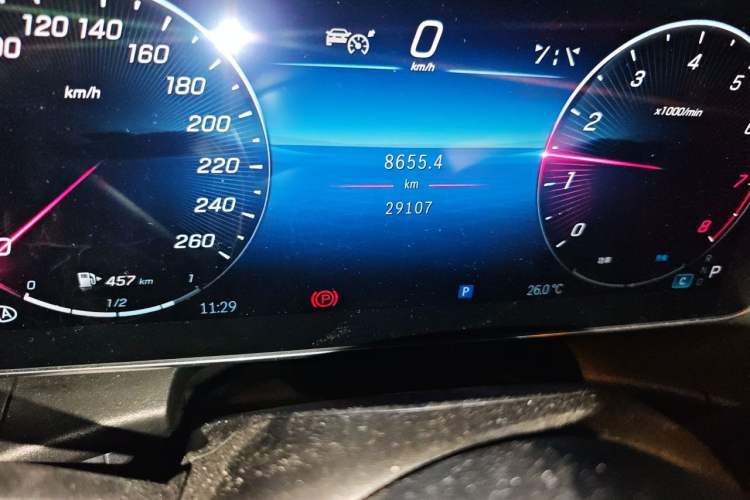 Used Mercedes-Benz GLC 2023 Refreshed GLC 300 L 4MATIC Dynamic Edition 5 Seats Odometer Close Up