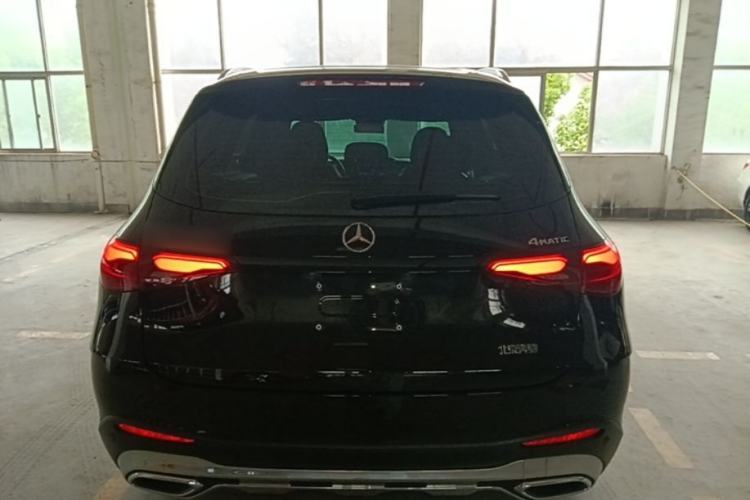 Used Mercedes-Benz GLC 2023 Facelift GLC 260 L 4MATIC Luxury Version 5 Seats Rear