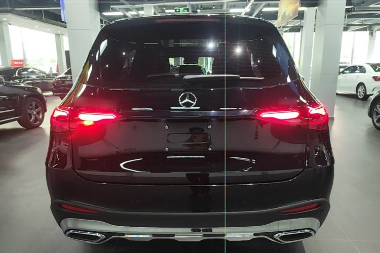 Used Mercedes-Benz GLC 2023 GLC 260 L 4MATIC Luxury Model 5 Seats Rear