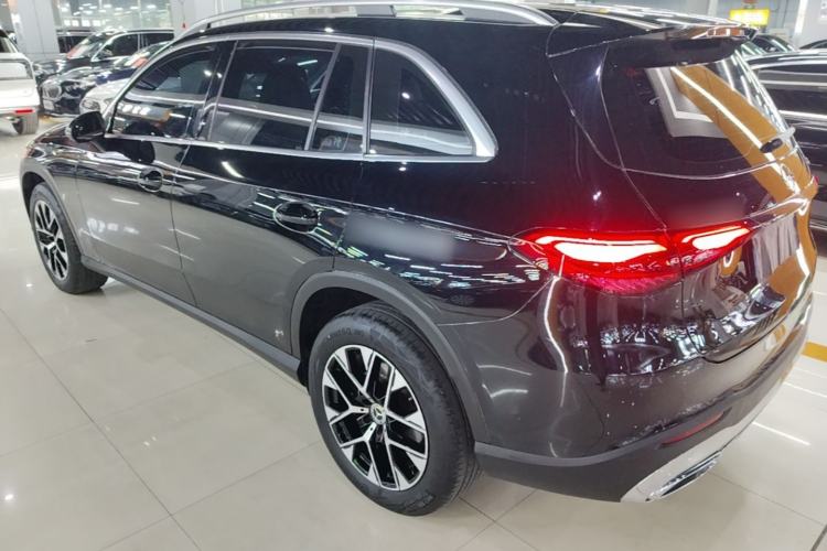 Used Mercedes-Benz GLC 2023 GLC 260 L 4MATIC Dynamic Edition 5-seater Rear Left 45 Deg