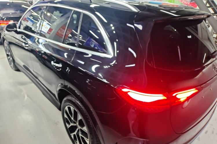 Used Mercedes-Benz GLC 2023 GLC 260 L 4MATIC Luxury Model 5 Seats Rear Left 45 Deg