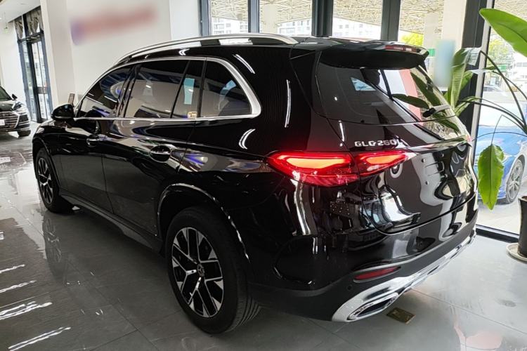 Used Mercedes-Benz GLC 2023 Facelift GLC 260 L 4MATIC Luxury Version 5 Seats Rear Left 45 Deg