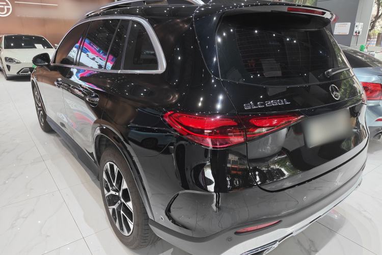 Used Mercedes-Benz GLC 2023 Facelift GLC 260 L 4MATIC Luxury Version 5 Seats Rear Left 45 Deg