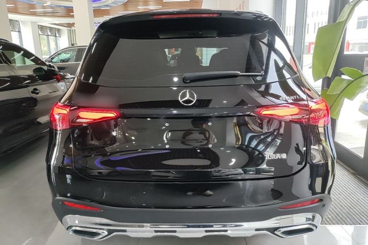 Used Mercedes-Benz GLC 2023 Facelift GLC 260 L 4MATIC Luxury Version 5 Seats Rear