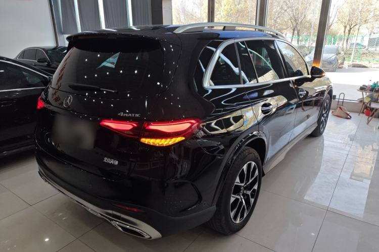Used Mercedes-Benz GLC 2023 GLC 260 L 4MATIC Luxury Model 5 Seats Rear Right 45 Deg
