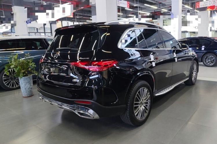 Used Mercedes-Benz GLC 2023 GLC 300 L 4MATIC Dynamic 7-Seater Rear Right 45 Deg