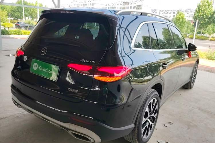 Used Mercedes-Benz GLC 2023 Facelift GLC 260 L 4MATIC Dynamic Version 5 Seats Rear Right 45 Deg