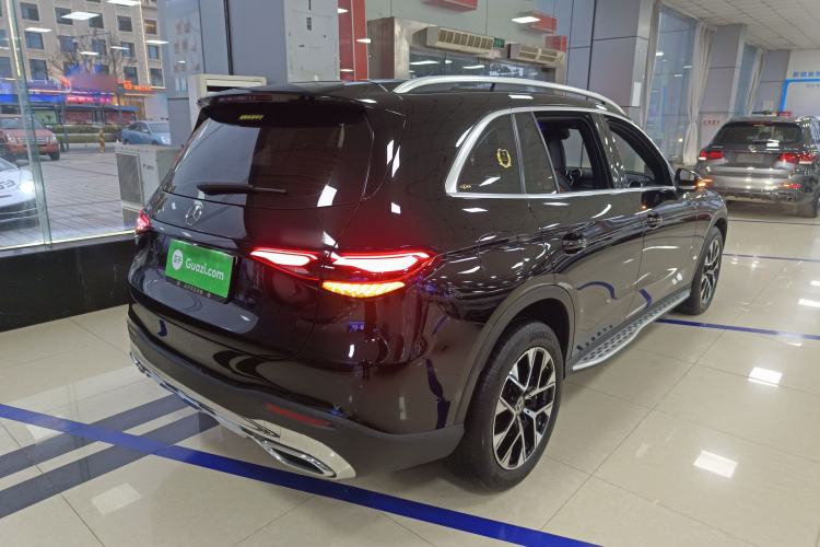 Used Mercedes-Benz GLC 2023 GLC 260 L 4MATIC Dynamic Edition 7-seater Rear Right 45 Deg