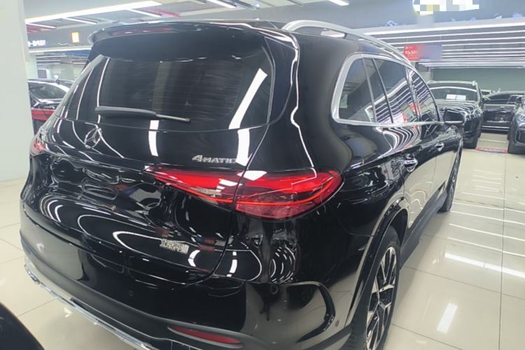 Used Mercedes-Benz GLC 2023 Facelift GLC 260 L 4MATIC Luxury Version 5 Seats Rear Right 45 Deg