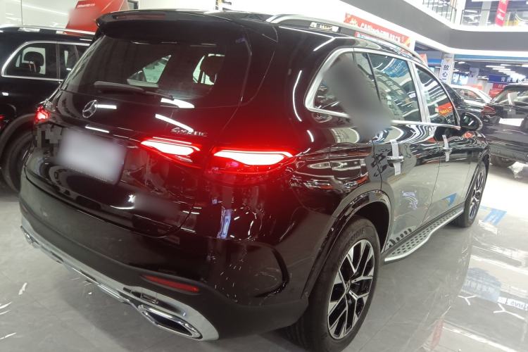 Used Mercedes-Benz GLC 2023 Facelift GLC 260 L 4MATIC Luxury Version 7-Seater Rear Right 45 Deg