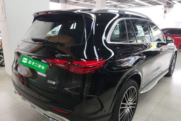Used Mercedes-Benz GLC 2023 GLC 300 L 4MATIC Luxury Model 5 Seats Rear Right 45 Deg