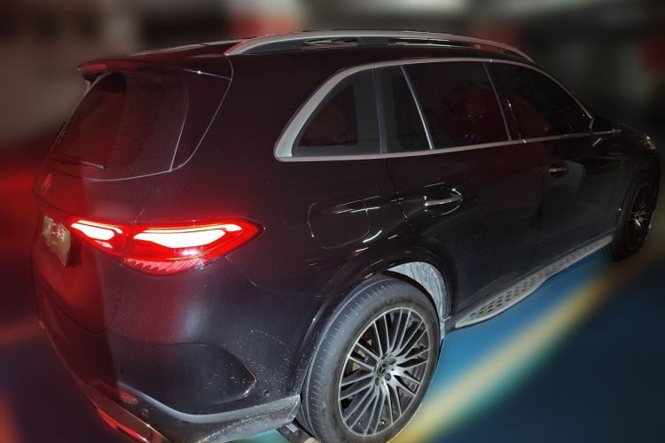 Used Mercedes-Benz GLC 2023 GLC 300 L 4MATIC Luxury 7-Seater Rear Right 45 Deg