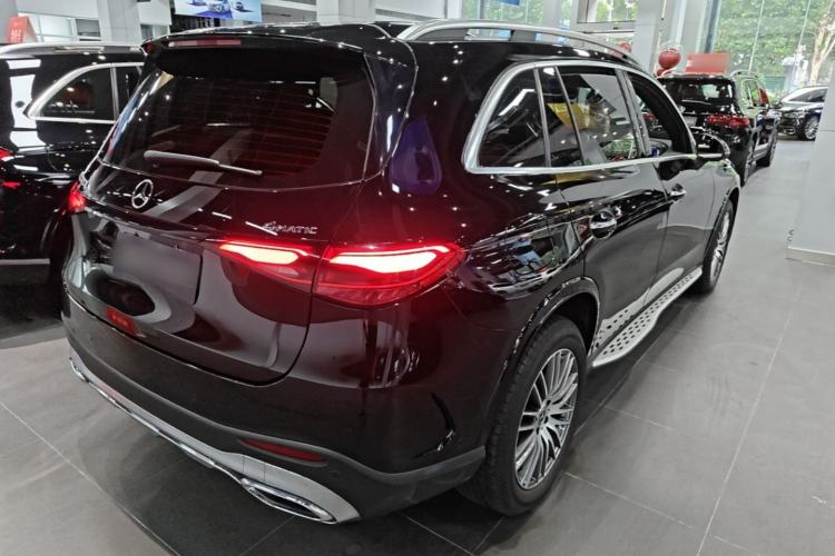 Used Mercedes-Benz GLC 2023 Refreshed GLC 300 L 4MATIC Dynamic Version 7-Seater Rear Right 45 Deg
