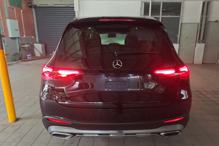 Used Mercedes-Benz GLC 2023 Facelifted GLC 300 L 4MATIC Luxury Version 5 Seats Rear