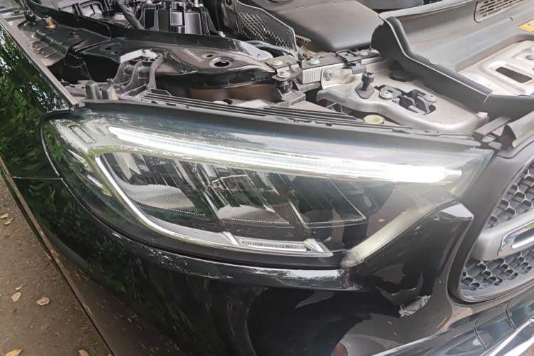 Used Mercedes-Benz GLC 2023 GLC 260 L 4MATIC Luxury 7-Seater Right Front Headlight