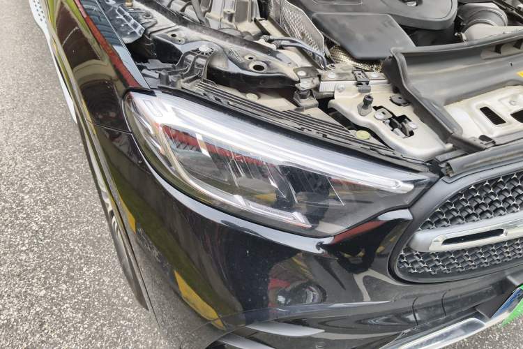Used Mercedes-Benz GLC 2023 Refreshed GLC 300 L 4MATIC Dynamic Edition 5 Seats Right Front Headlight