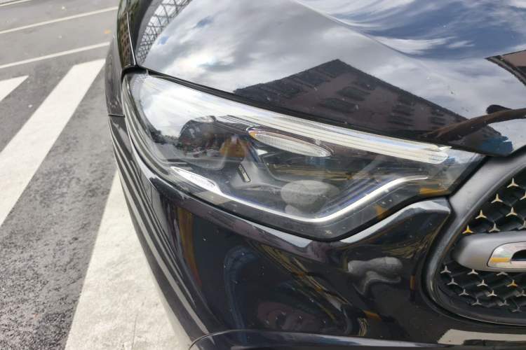 Used Mercedes-Benz GLC 2023 GLC 300 L 4MATIC Luxury 7-Seater Right Front Headlight