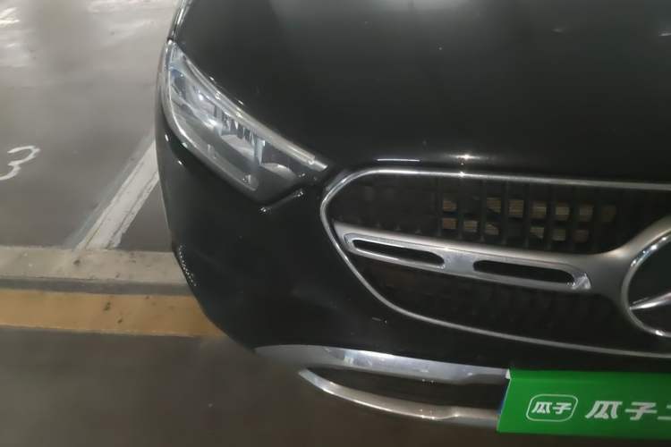 Used Mercedes-Benz GLC 2023 Facelift GLC 260 L 4MATIC Dynamic Version 5 Seats Right Front Headlight