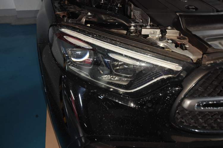 Used Mercedes-Benz GLC 2023 GLC 300 L 4MATIC Luxury 7-Seater Right Front Headlight