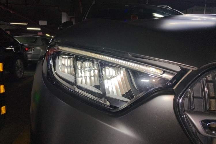 Used Mercedes-Benz GLC 2023 GLC 260 L 4MATIC Dynamic Edition 7-seater Right Front Headlight