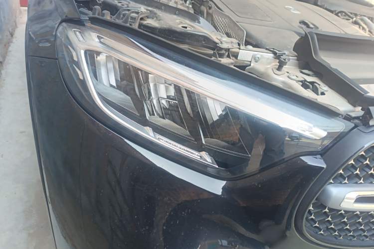 Used Mercedes-Benz GLC 2023 GLC 260 L 4MATIC Luxury Model 5 Seats Right Front Headlight