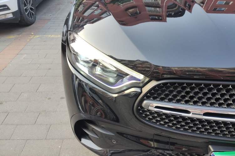 Used Mercedes-Benz GLC 2023 GLC 300 L 4MATIC Luxury 7-Seater Right Front Headlight