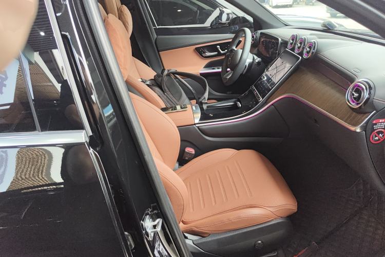 Used Mercedes-Benz GLC 2023 GLC 300 L 4MATIC Dynamic 7-Seater Right Front Seat
