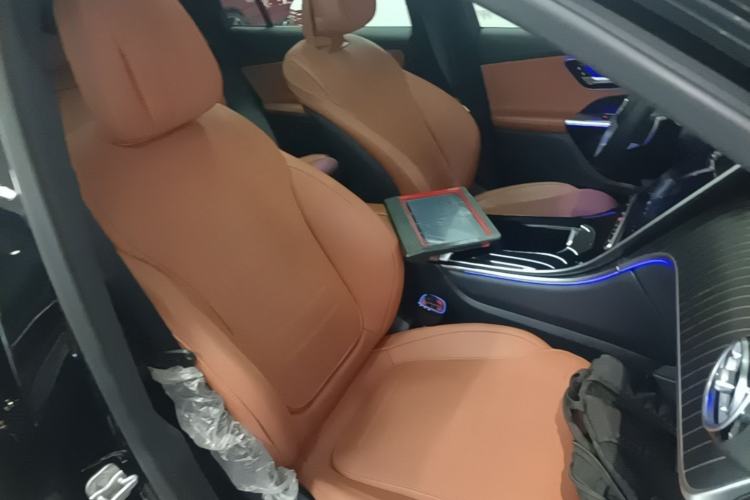 Used Mercedes-Benz GLC 2023 GLC 300 L 4MATIC Dynamic Edition 5-seater Right Front Seat