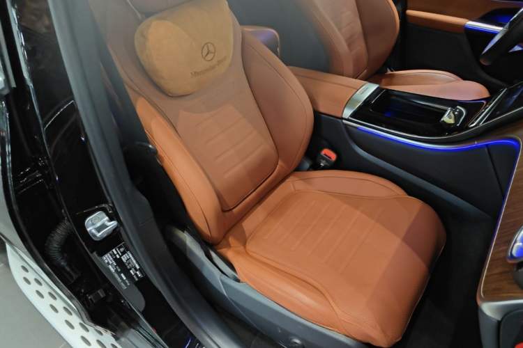 Used Mercedes-Benz GLC 2023 Refreshed GLC 300 L 4MATIC Dynamic Version 7-Seater Right Front Seat
