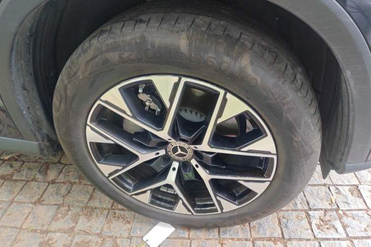 Used Mercedes-Benz GLC 2023 GLC 260 L 4MATIC Dynamic Edition 5-seater Right Front Wheel Hub