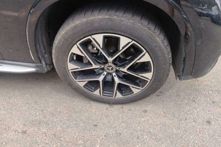 Used Mercedes-Benz GLC 2023 GLC 260 L 4MATIC Luxury 7-Seater Right Front Wheel Hub