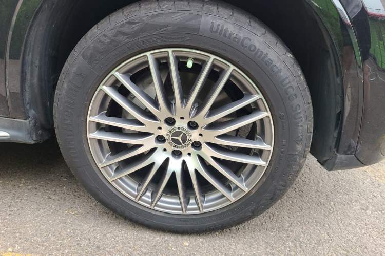 Used Mercedes-Benz GLC 2023 Refreshed GLC 300 L 4MATIC Dynamic Version 7-Seater Right Front Wheel Hub