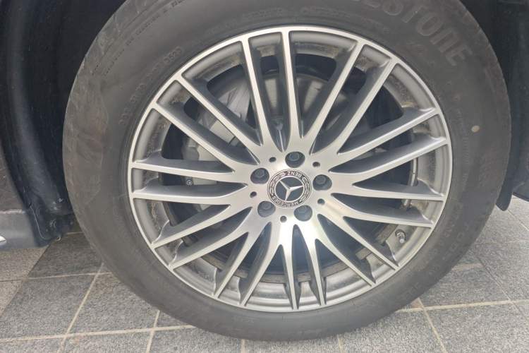 Used Mercedes-Benz GLC 2023 Refreshed GLC 300 L 4MATIC Dynamic Edition 5 Seats Right Front Wheel Hub