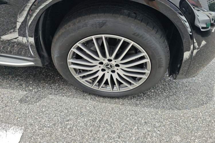 Used Mercedes-Benz GLC 2023 Refreshed GLC 300 L 4MATIC Dynamic Edition 5 Seats Right Front Wheel Hub