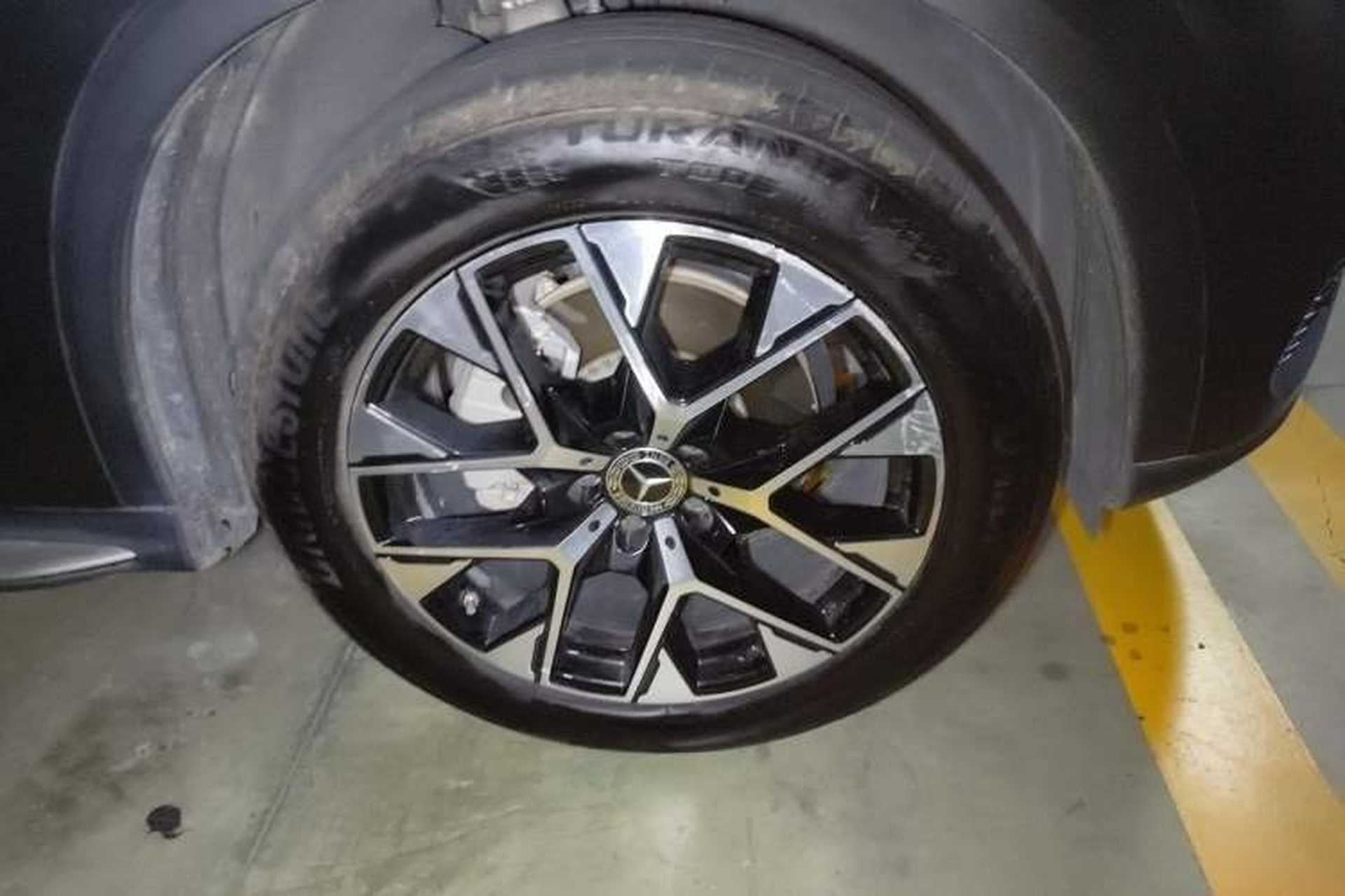 Used Mercedes-Benz GLC 2023 GLC 260 L 4MATIC Dynamic Edition 7-seater Right Front Wheel Hub