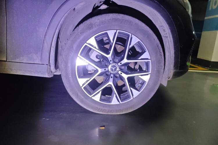 Used Mercedes-Benz GLC 2023 GLC 260 L 4MATIC Dynamic Edition 5-seater Right Front Wheel Hub