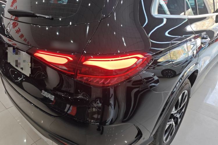 Used Mercedes-Benz GLC 2023 GLC 260 L 4MATIC Luxury Model 5 Seats Right Rear Taillight