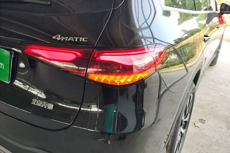 Used Mercedes-Benz GLC 2023 Facelift GLC 260 L 4MATIC Dynamic Version 5 Seats Right Rear Taillight